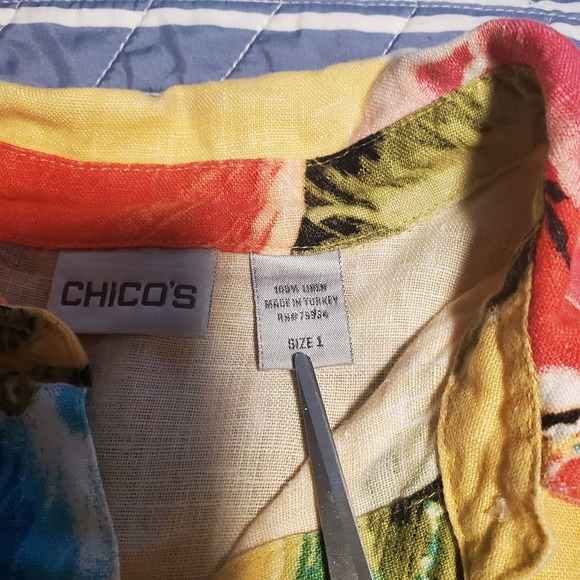 Chico's Size 1 (M) 100% Linen Shirt Yellow Floral Button Up FLAW - Picture 6 of 12